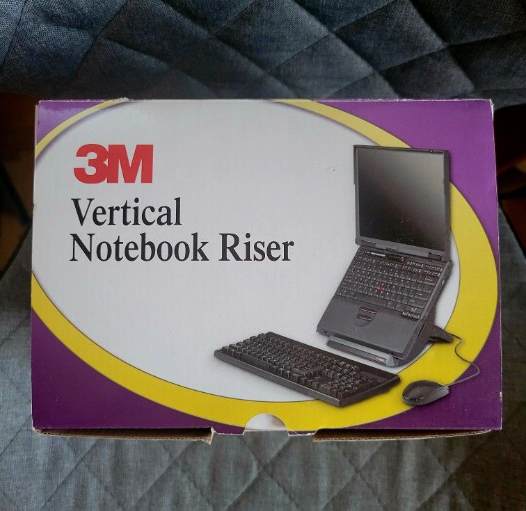 3M Vertical Notebook Computer Riser Cable Management LX550