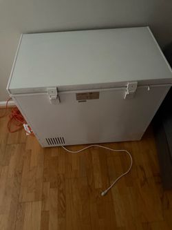 Deep freezer