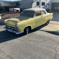 1953 Ford 2 Door Sedan