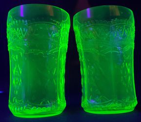 Glowing uranium glass juice tumbler cups set of 2