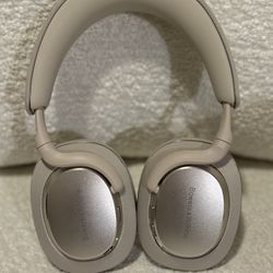 Bowers And Wilkins PX7 S3  AirPods Beats  