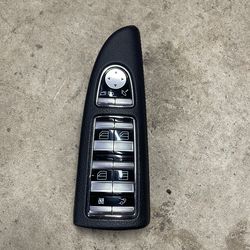 2008-2012 Mercedes Benz S550 Driver Door Window Switch