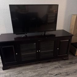 TV Stand for Sale – Spacious, Stylish, and in Good Condition