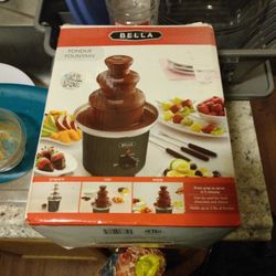 Brand New Bella Fondue Fountain