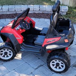 Peg Perego Polaris RZR 900 Ride On