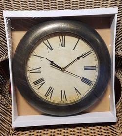WALL CLOCK BRAND NEW