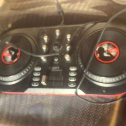 ION  DISCOVER  DJ  MIXERExcellent For