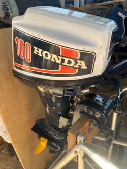 Outboard boat motor