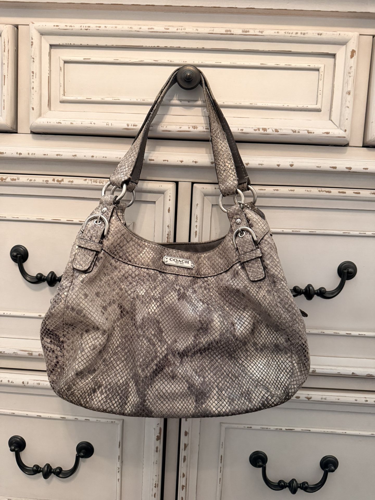 Authentic COACH Cream & Greige Snakeskin Satchel – Soft & Stylish