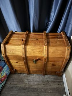 Cedar Chest With Brass Latches And Studs