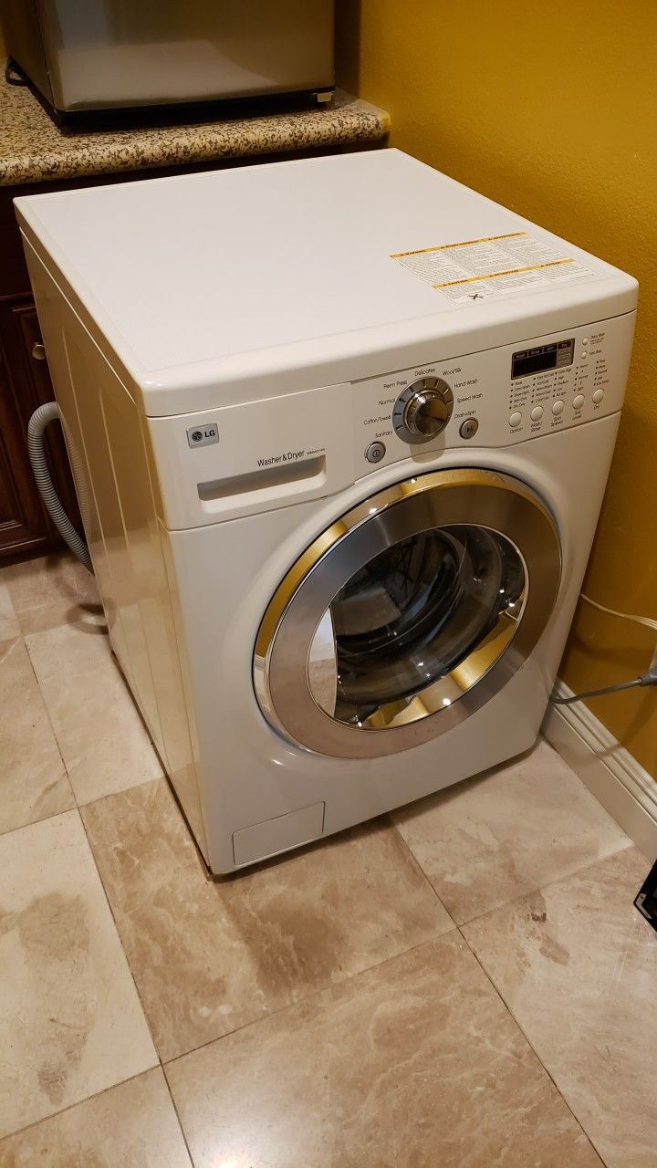 Compact LG Washer, Dryer Combo Unit wm3431hw