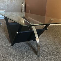 Glass Coffee Table 40$ 