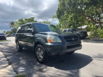 Honda Pilot SUV Gray