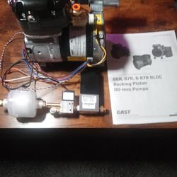 Gast 86R Air compressor/ Vacuum Pump