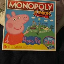 Hasbro Gaming Monopoly Junior: Peppa Pig Edition Board Game for 2-4 Players