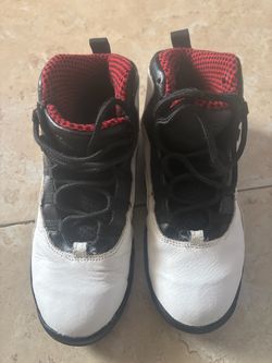 Jordan’s 10 Retro GS “Chicago 2012” size 3Y