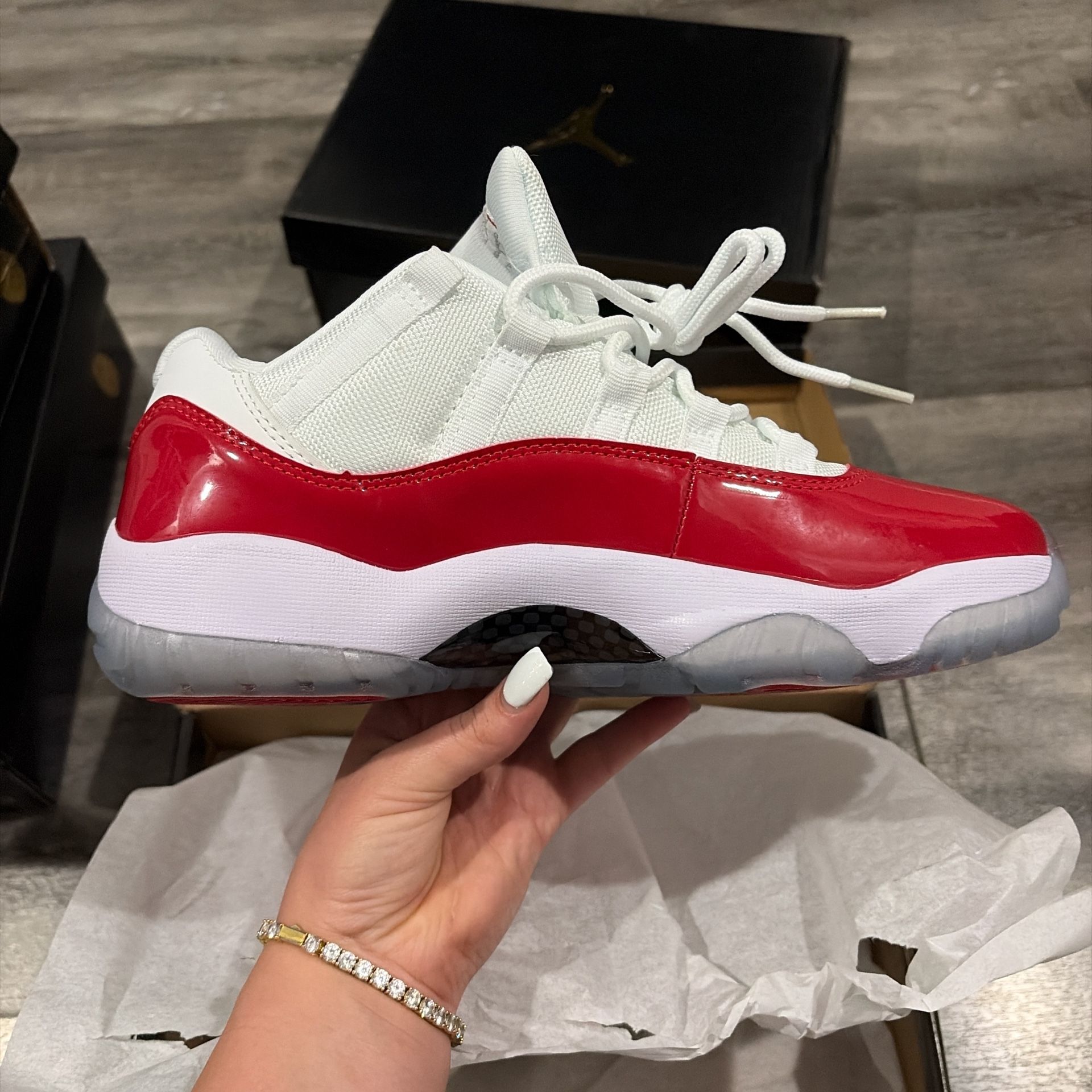 M 10 Cherry 11 Low π