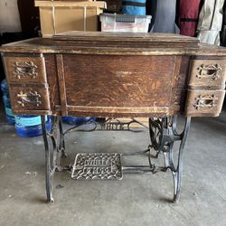 ANTIQUE “WHITE Brand” Sewing machine and cabinet
