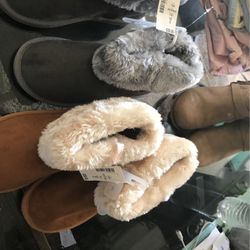 Brand Nee Boots Size 6W