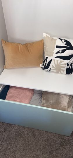 IKEA Blanket storage / storage bench