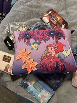 NWT LOUGEFLY ARIEL CROSSBODY