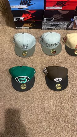 New Era Hats/ 7, 7 1/2 - 7 1/4 - 7 5/8 - 7 3/8 - 7 7/8