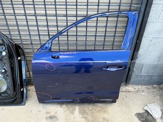 2019-2024 AUDI Q3 LEFT FRONT DOOR OEM