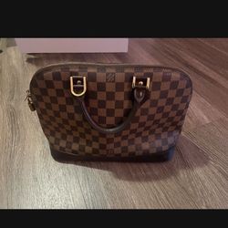 Louis Vuitton Alma Bag 