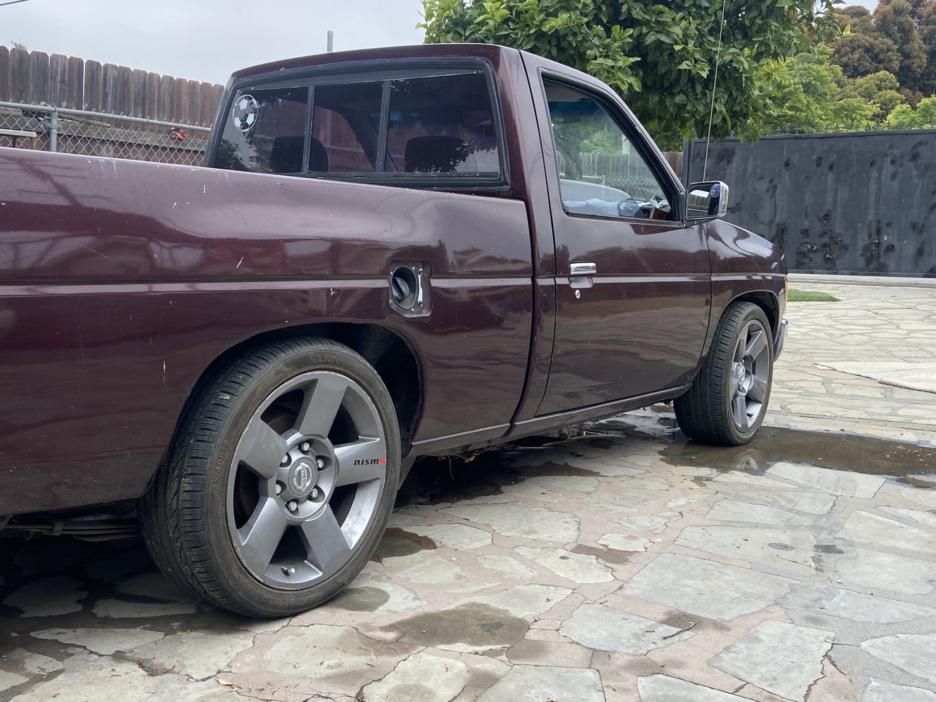 Nissan hardbody wheels 