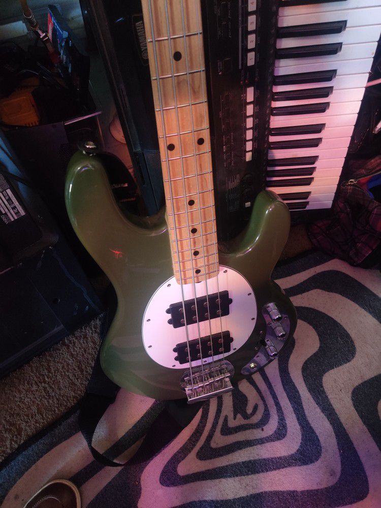 Sterling Sting Ray by Music Man