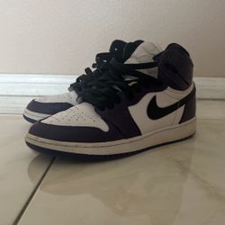 Court purple Jordan 1