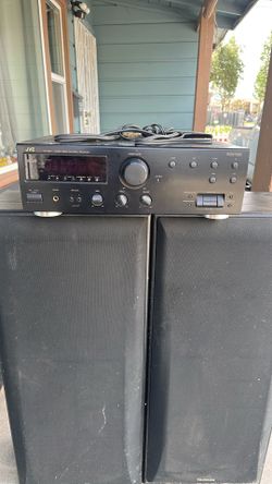 Amplificador y bocinas