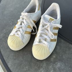 Adidas Tennis Shoes
