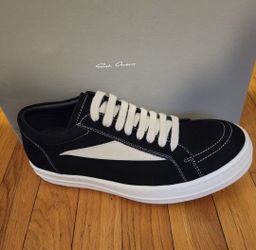 SUEDE VANS
