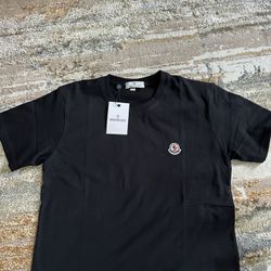 Moncler T Shirt Logo