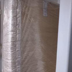 Premium Twin Mattress For Trade-- In Great Shape 