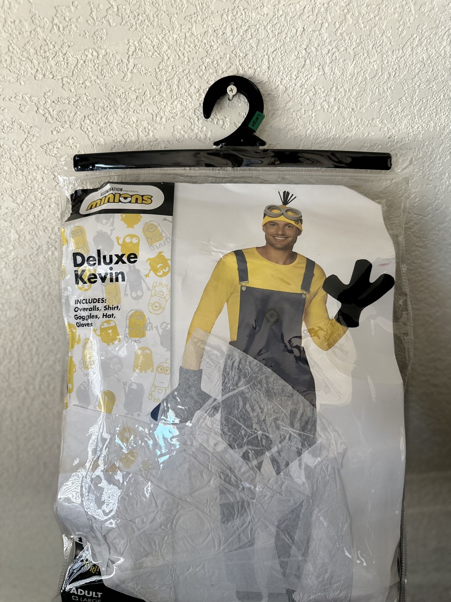 LARGE MINION HALLOWEEN COSTUME