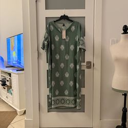 SHEIN modelo "Sylviya Women's Vacation Casual Full Print Mid-Length Dress" en color verde de la marca size XL