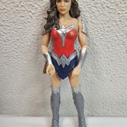 DC Comics Wonder Woman Action Figure Metallic Armor Justice League 