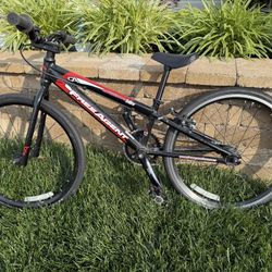 Freeagent mini BMX bike