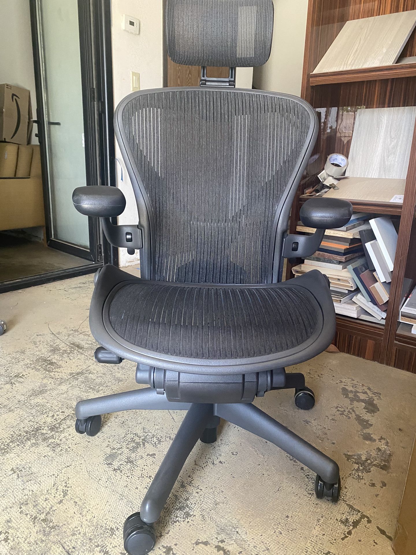 Excellent Condition Fully Loaded Herman Miller Aeron Office Chairs