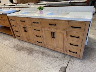 Bathroom cabinet