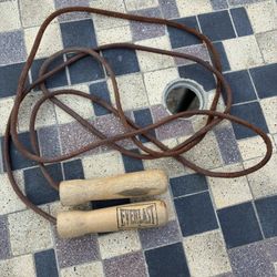 Vintage Everlast Wood Handle Leather Skip Jump Rope Ball Bearing Model 4497