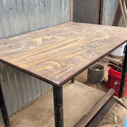 Welding table