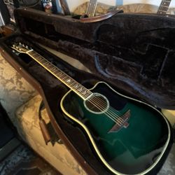 Kieth Urban Electric Acoustic Guitar No Scratches ,NewCondition $250