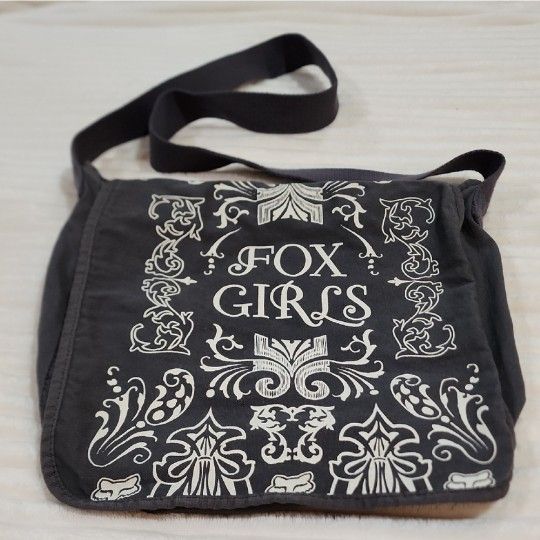 Fox Girls Cotton Gray & Ivory Printed Crossbody Messenger Bag, Pre-owned