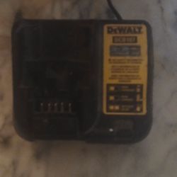 Dewalt DCB107 Battery Charger 