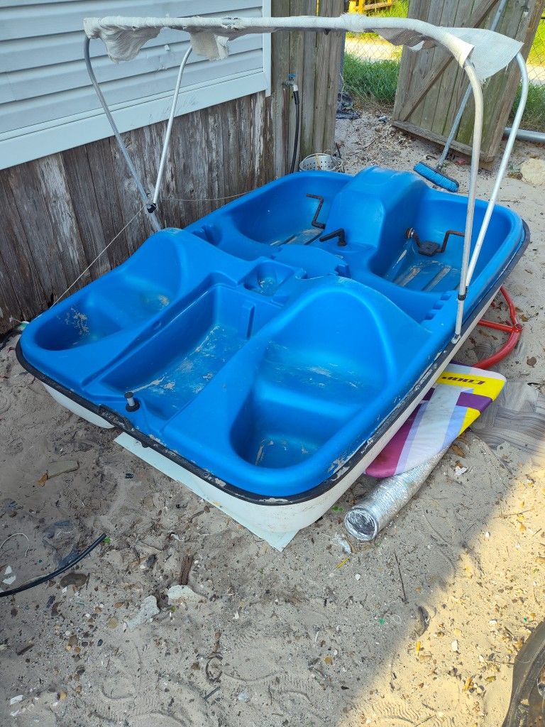 4 Person Paddle Boat