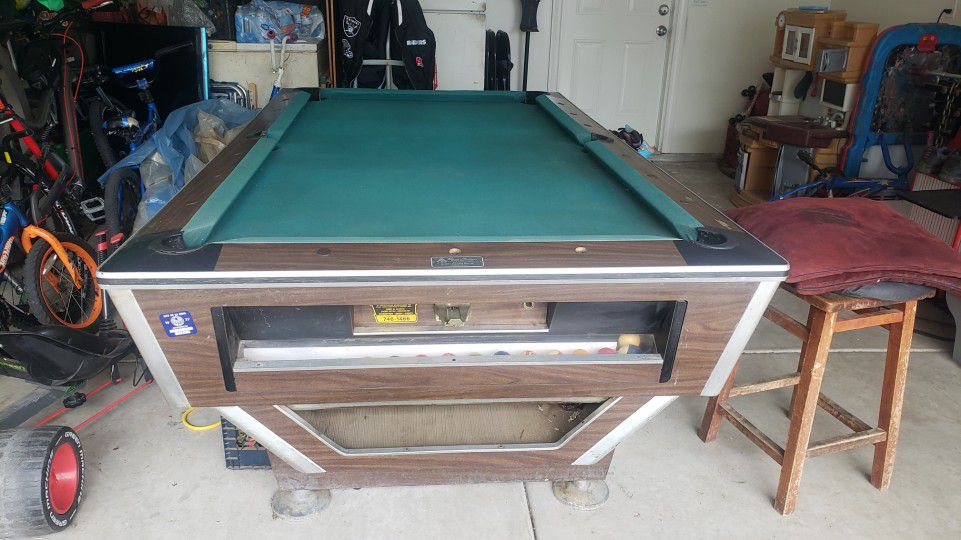 Pace Setter Pool Table
