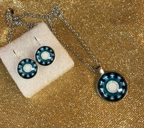 Vintage Iron Man arc jewelry set
